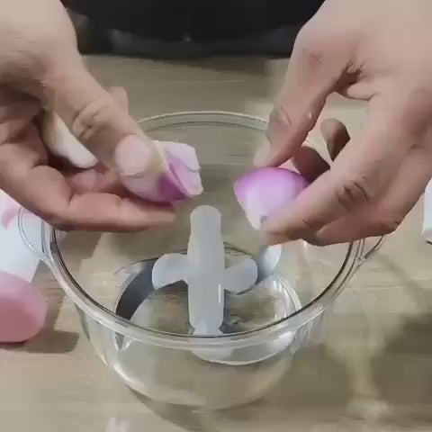 Blade push vegetable chopper with lock & Beater